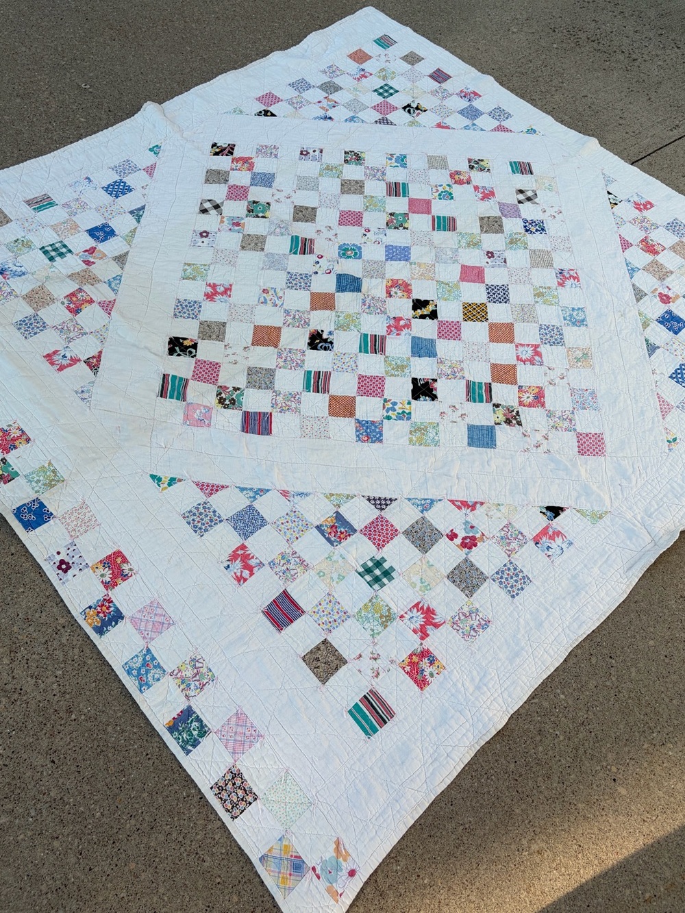 Vintage 1920-1940s checkerboard Irish quilt patchwork diamond feed sack blanket - Picture 5 of 11